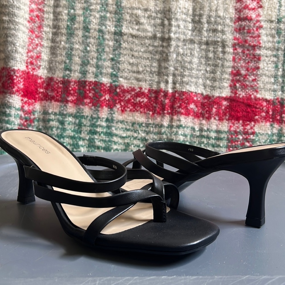 😎Small black heel. Size 8 never worn